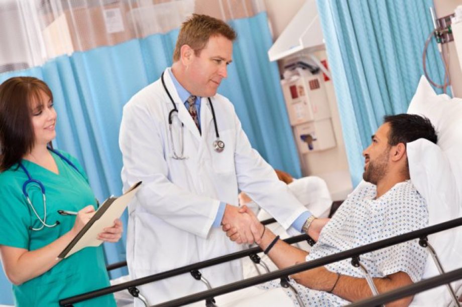 Physician introducing self to patient
